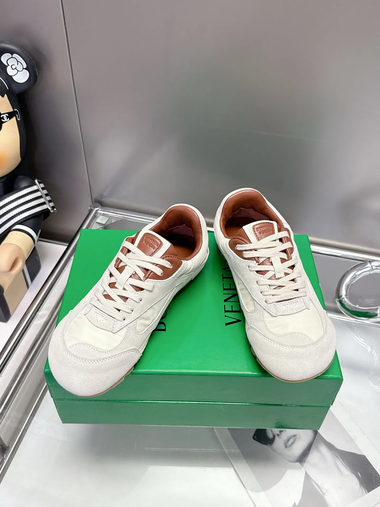 👟👟Ex-factory price 500👟👟 Bottega Veneta｜BV Bottega Veneta 25ss new Forrest shoes Dexun sneakers Sneaker technology nylon and suede, inspired by retro sneakers, a new interpretation of classic sneakers, lightweight, comfortable and breathable summer essentials The sole uses a classic woven texture, which is very recognizable, and is spliced with nylon suede, giving it a full texture!   Size: #Female 35-40 (41 made to order, non-refundable)